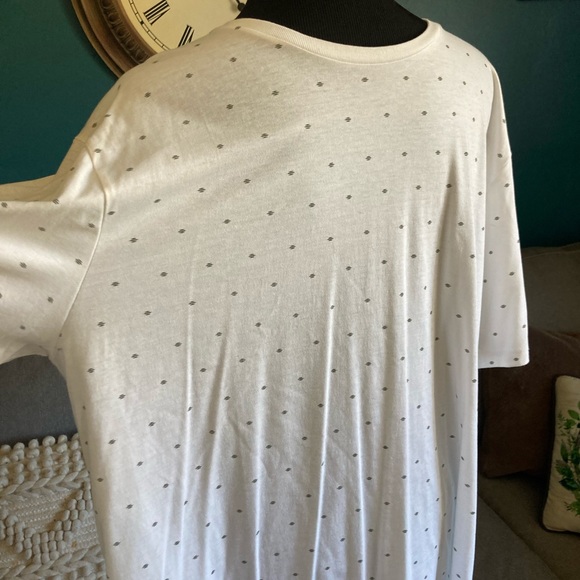 Men’s Old Navy Soft Washed Tee - Picture 3 of 5